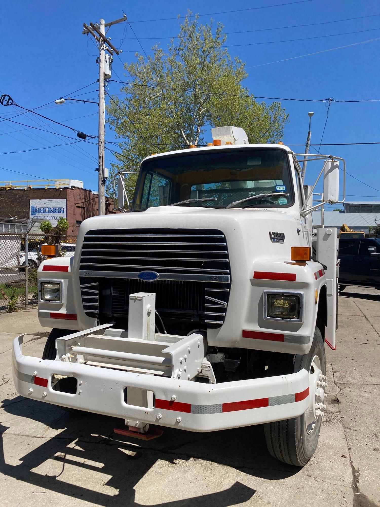 1994 Ford LN7000 60ft Bucket Truck (located offsite-please read full description)