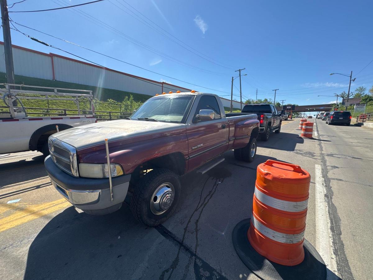 1995 Dodge Ram 3500 Diesel Pickup Truck (located offsite-please read full description)