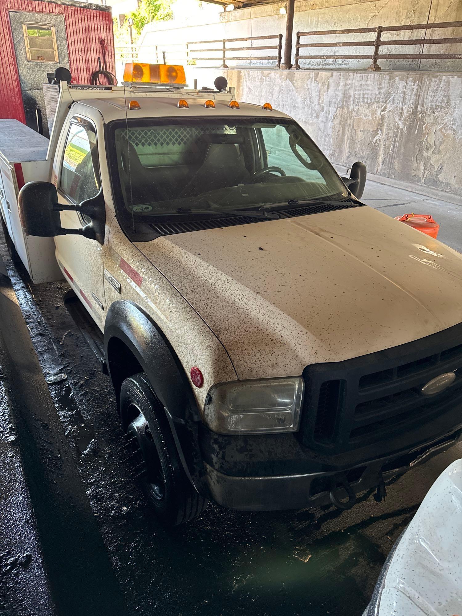 2006 Ford F-450 Diesel Service Truck (located offsite-please read full description)