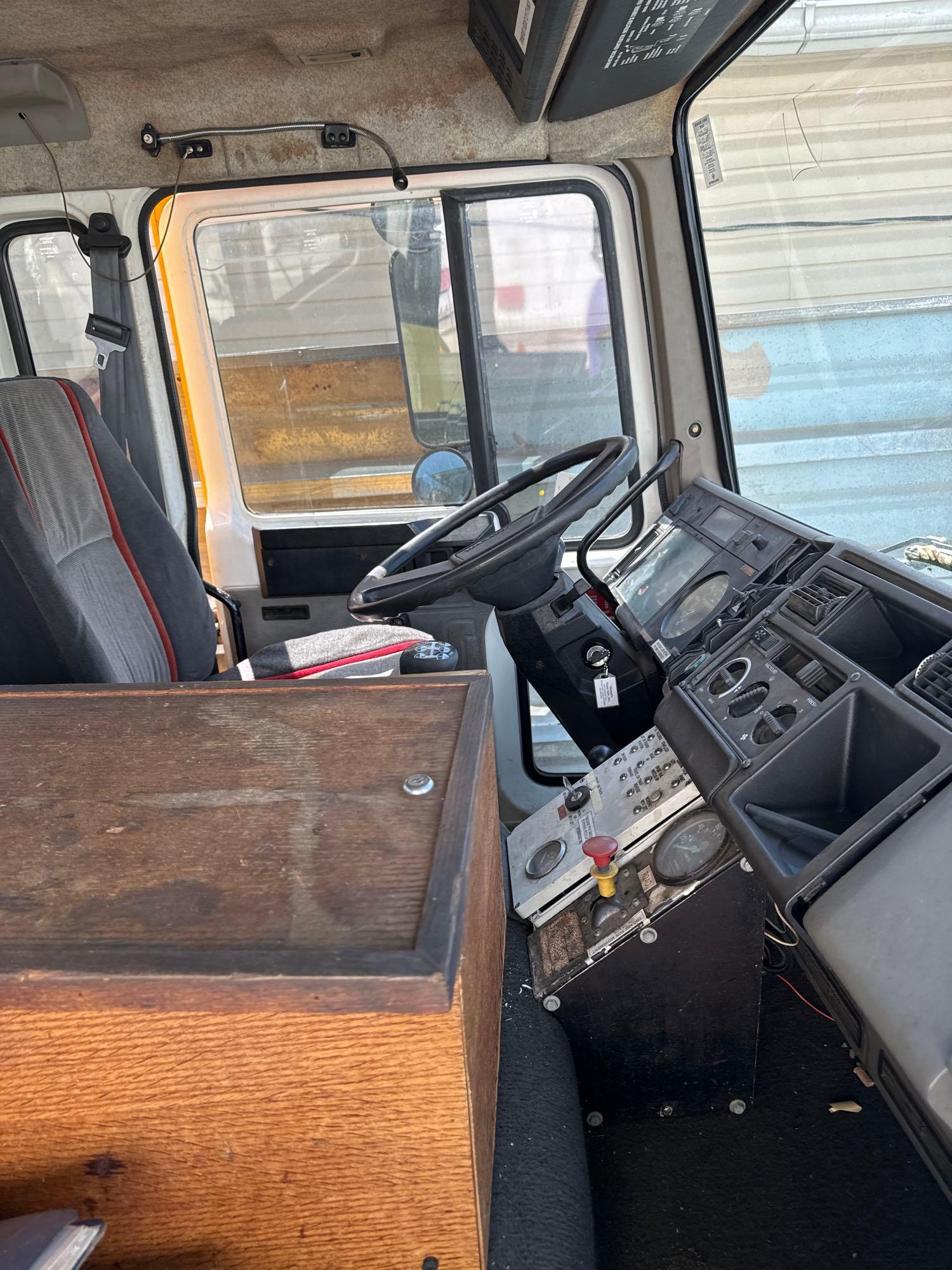 Volvo FE7 Snooper Truck (located offsite-please read full description)