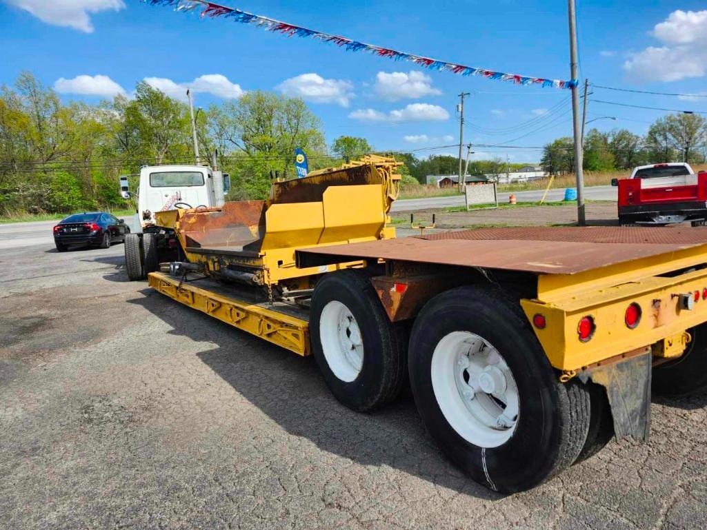 1994 Ford LN8000 Truck WITH Trailer (located off-site, please read description)