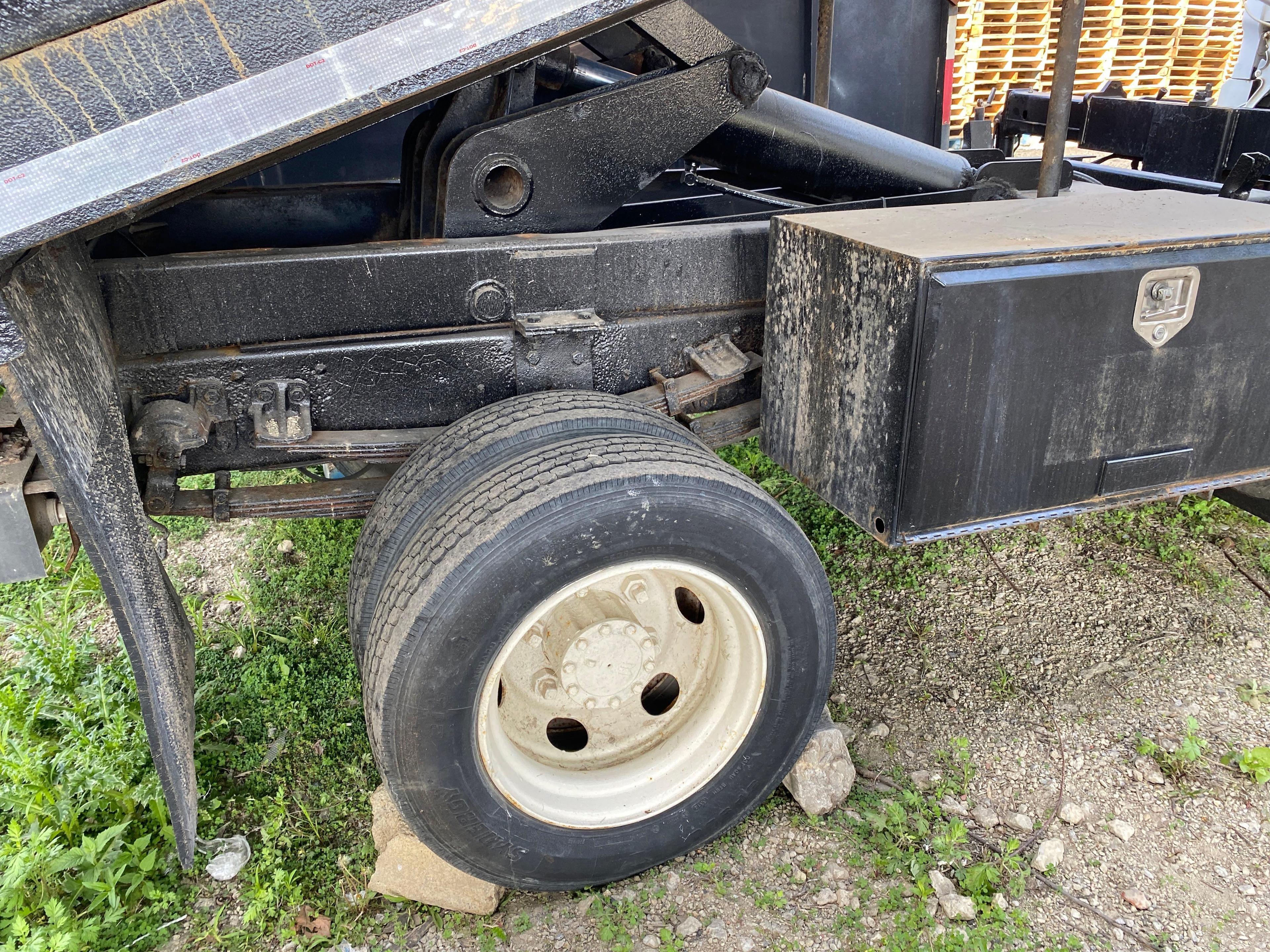 1993 Isuzu Diesel Knuckle Boom/Dump Truck (located offsite-please read full description)