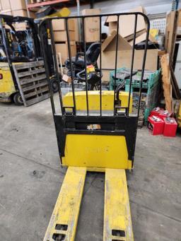 2015 Yale Pallet Jack (located off-site, please read description)