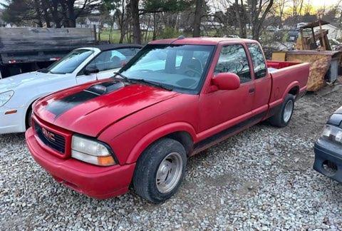 2001 GMC Sonoma Pickup Truck (located off-site, please read description)