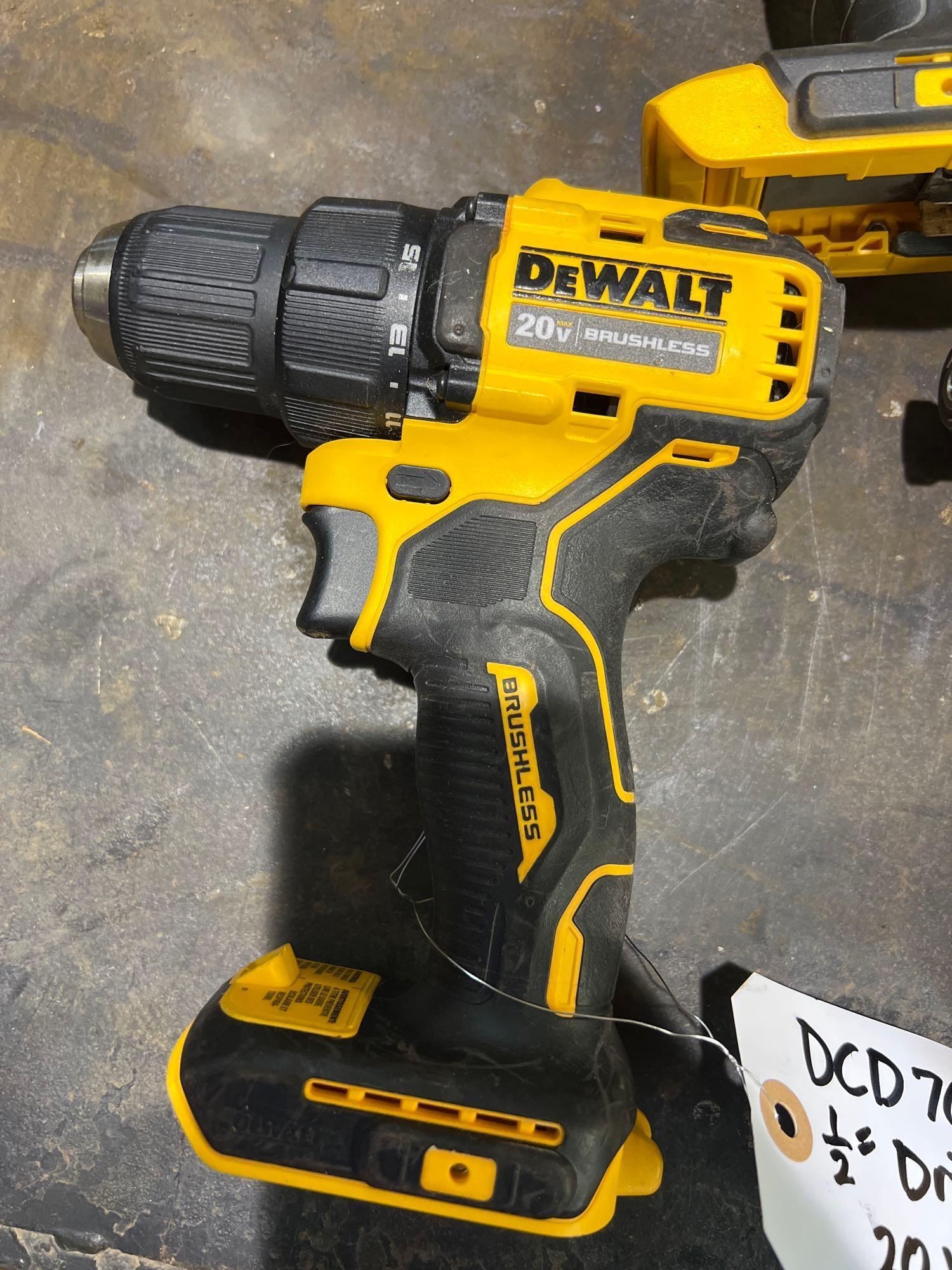 (4) 20v Cordless Dewalt Impact Drivers and Dewalt 20v Circular Saw