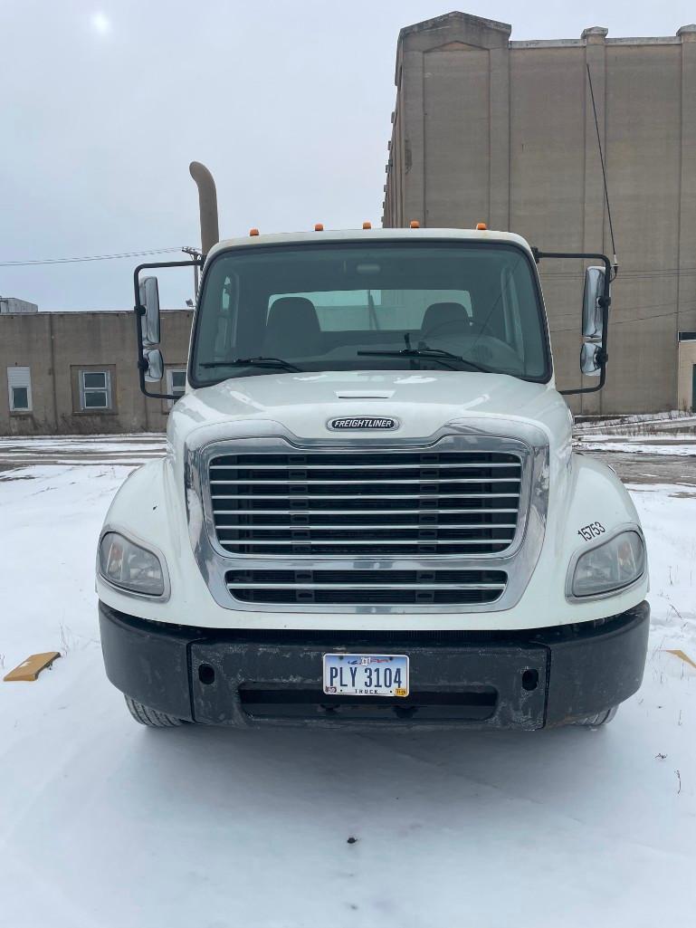 2017 Freightliner M2 112 Medium Duty Truck (off-site item, read description)