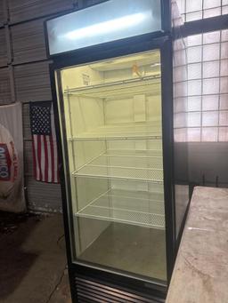 Master-Bilt Co Beverage Cooler