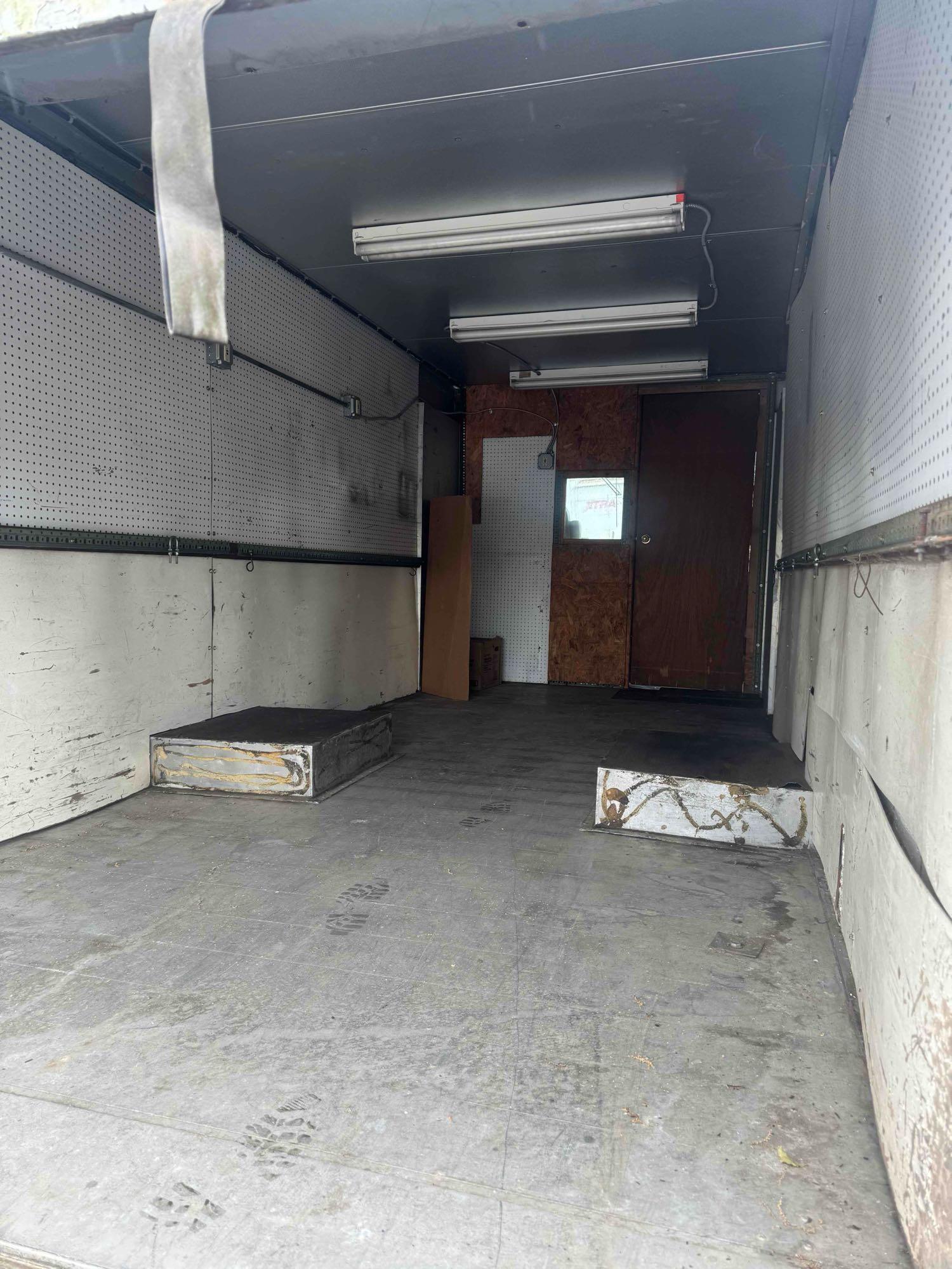 1990 Isuzu NPR Box Truck/Step Van