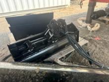 New Vicsec 32in Hydraulic Swivel Bucket