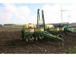 JD 7000 8RW - 36" Planter