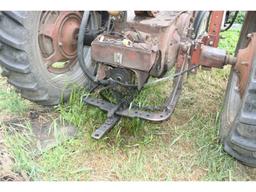 M Farmall Tractor w/ NF, Farmhand Loader – NR