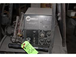 Miller-Delta Weld 451 Welder w/ constant voltage & DC power source