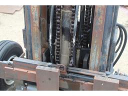 Clark 3 pt. ForkLift