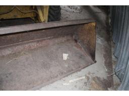 NH L775 Skidloader w/7 Ft. Bucket (Not Running);