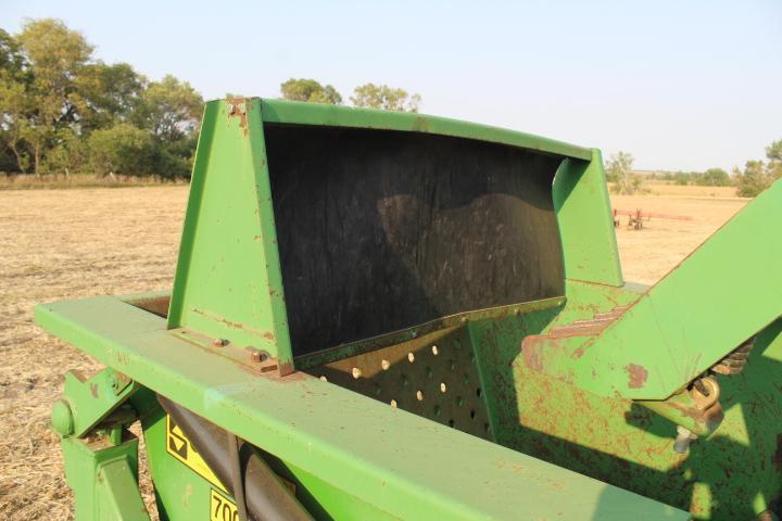Summers Mdl. 700 Rock Picker