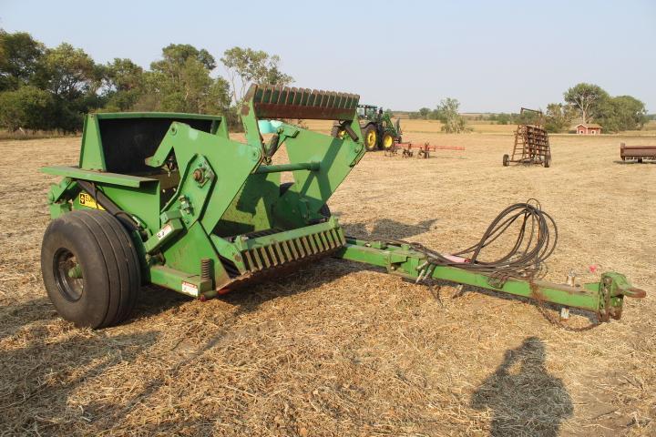 Summers Mdl. 700 Rock Picker