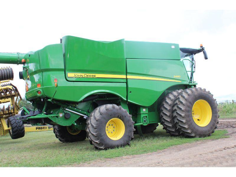 JD S680 STS Pro Drive Combine