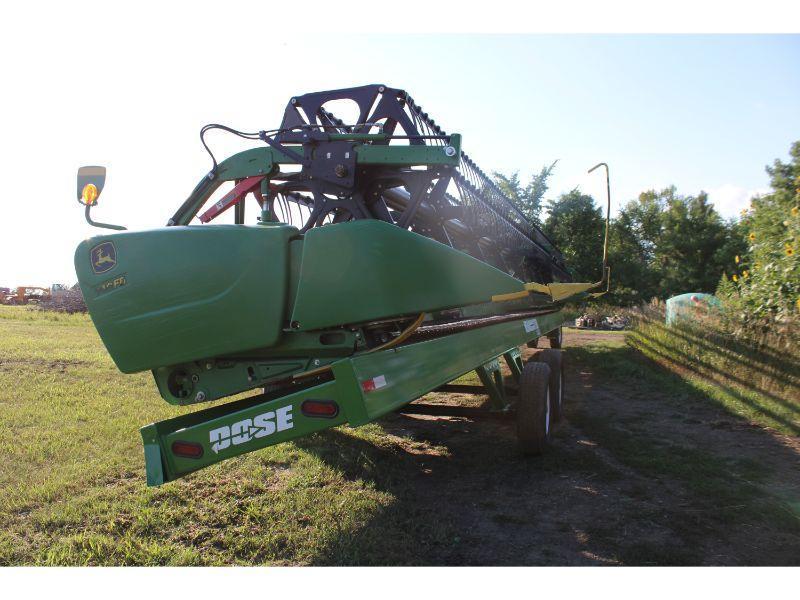JD 640FD Hydraulic Flex 40 Ft. Draper Bean Head