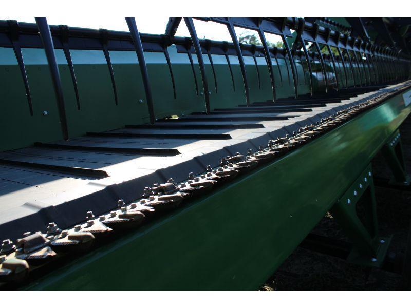 JD 640FD Hydraulic Flex 40 Ft. Draper Bean Head