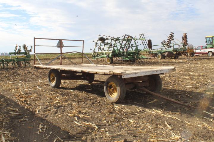 Hay Rack w/ JD Running Gear