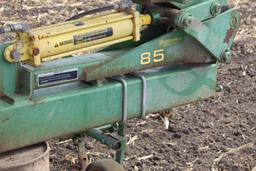 JD 85 8RW Cultivator