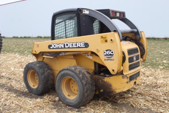 JD 260 Series II Skid Steer w/ 2 Spd., Hd. & Ft. Control, Heat, 2003