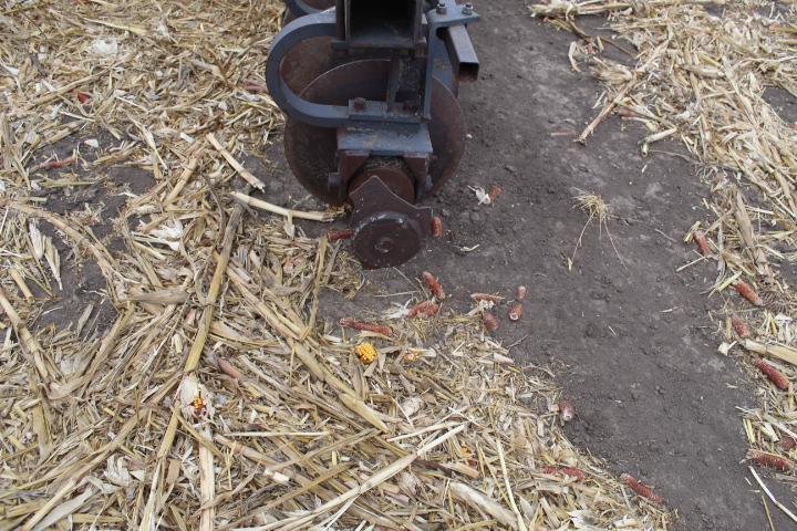 EZEE-On MFG Mdl. 3800 35 Ft. Disk, SN: 21248