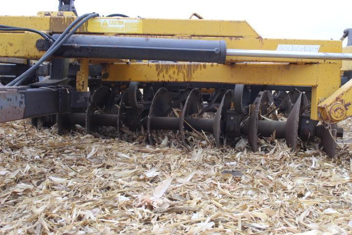 EZEE-On MFG Mdl. 3800 35 Ft. Disk, SN: 21248