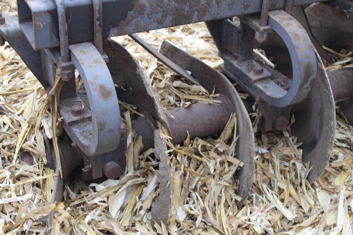 EZEE-On MFG Mdl. 3800 35 Ft. Disk, SN: 21248