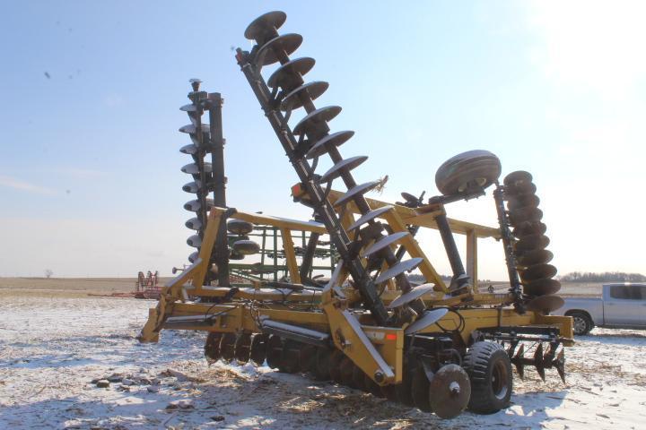 EZEE-On MFG Mdl. 3800 35 Ft. Disk, SN: 21248