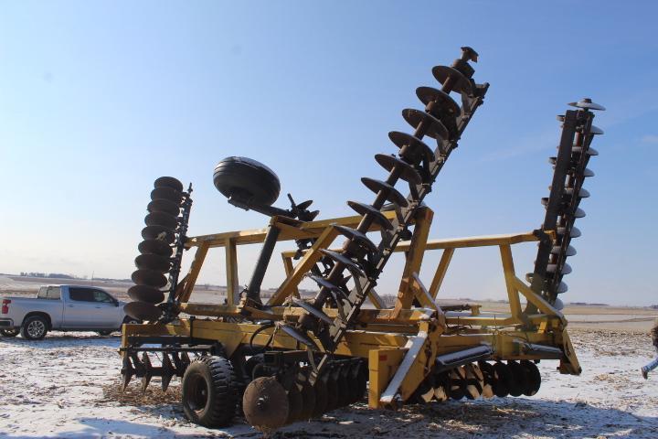 EZEE-On MFG Mdl. 3800 35 Ft. Disk, SN: 21248