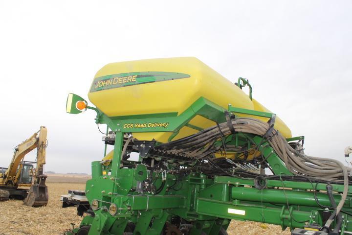 JD 1770NT 24R30 Planter w/ CCS Seed Del. System, One Owner, SN: 1A1770CLEM755720 (2014)