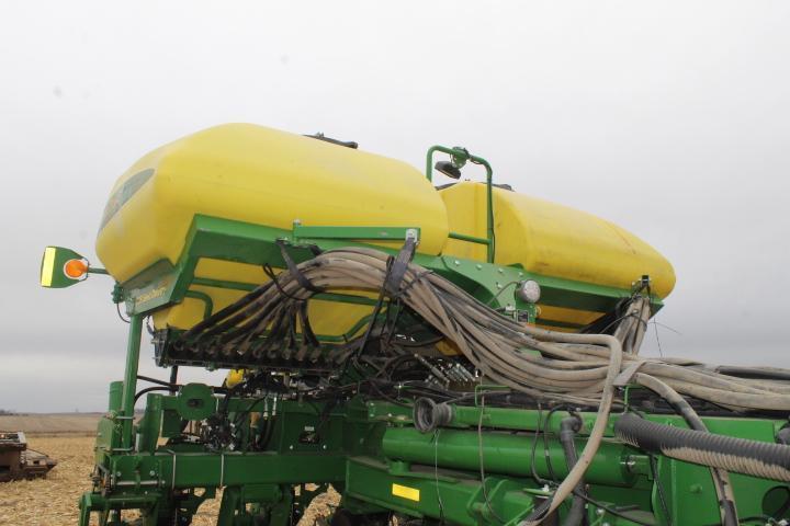 JD 1770NT 24R30 Planter w/ CCS Seed Del. System, One Owner, SN: 1A1770CLEM755720 (2014)