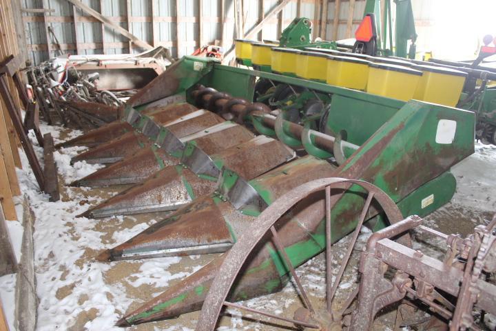 JD 643 Corn Head - Works but has some tin damage