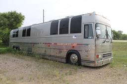 1998 Outlaw (Silver) Prevost Party Style Bus