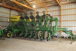 2005 JD 1790 16/31R Planter