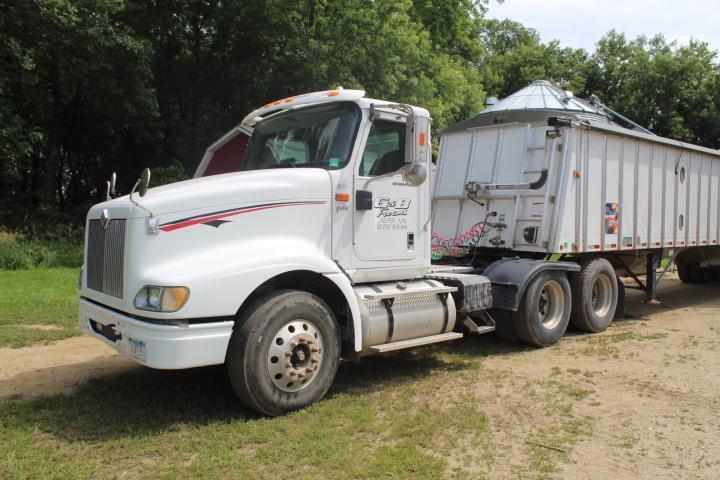 2005 IH 9400 Semi