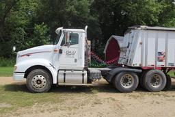 2005 IH 9400 Semi
