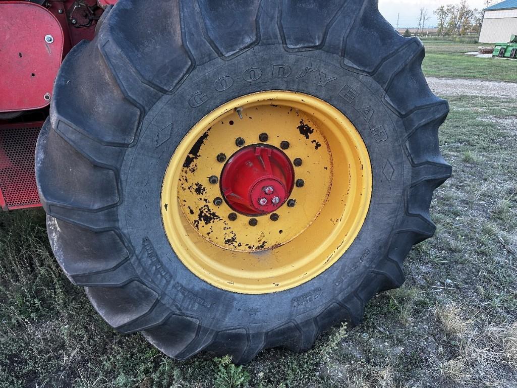 Massey Ferguson 750 Combine w/ Red Cab