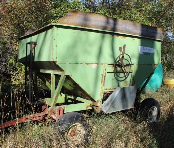 Parker 2000 Gravity Wagon w/ Gear