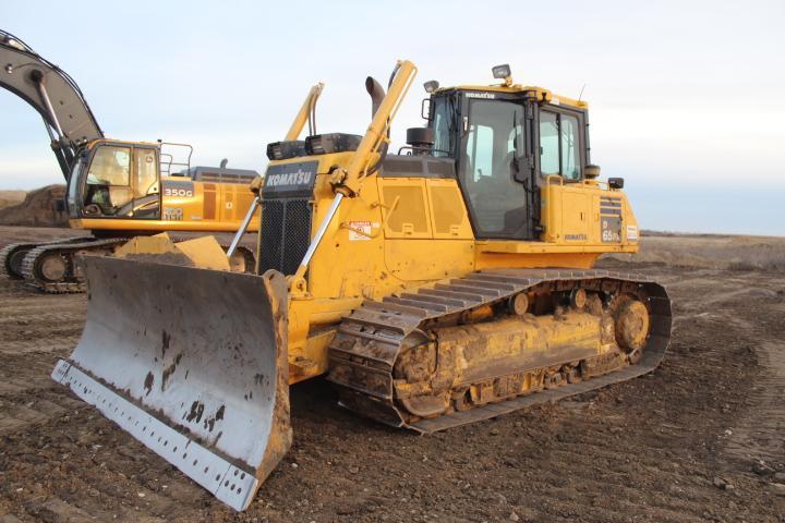 Komatsu D65PX Dozer w/Cab, 2,050 Hrs., SN - 920082 (2015)