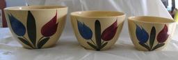 Watt 9 In., 7 1/2 In. & 6 1/2 In. Tulip Pattern Bowls