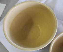 Watt 9 In, 7 1/2 In & 6 1/2 In Apple Pattern Bowls