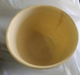 Watt 9 In, 7 1/2 In & 6 1/2 In Apple Pattern Bowls