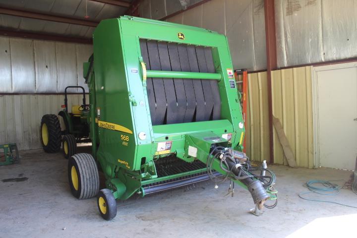 JD 568 Mega Wide Plus Baler w/Twine Tie