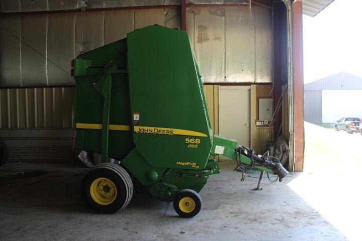 JD 568 Mega Wide Plus Baler w/Twine Tie