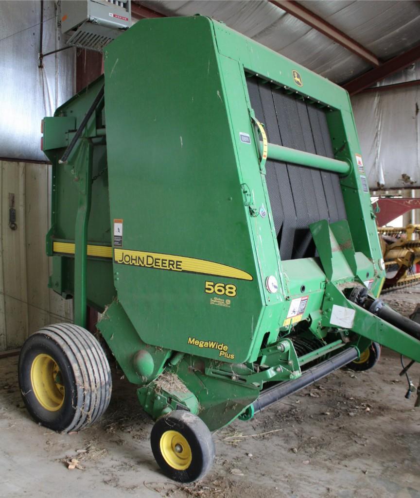 JD 568 Mega Wide Plus Baler w/Twine Tie