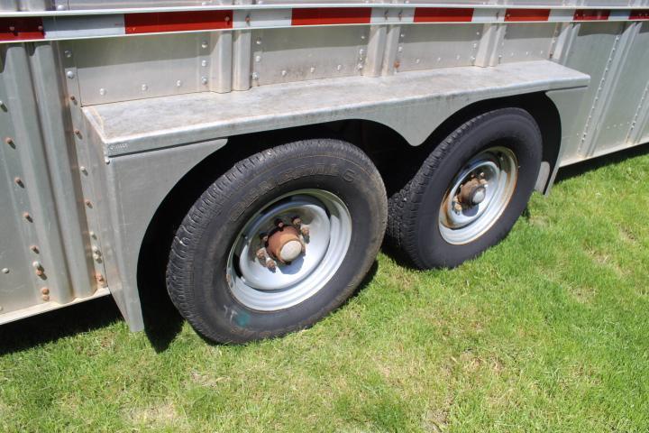 1994 Wilson 7x24 Alum. Livestock Trailer