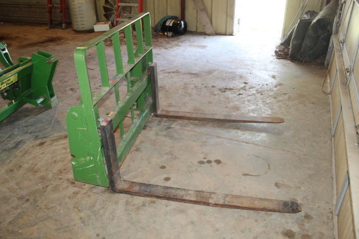 MDS 4 Ft. Pallet Fork for JD Loaders