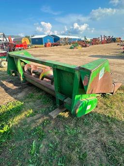 JD 443 4RN Corn Head